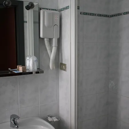 Mediterranee Hotel 3*